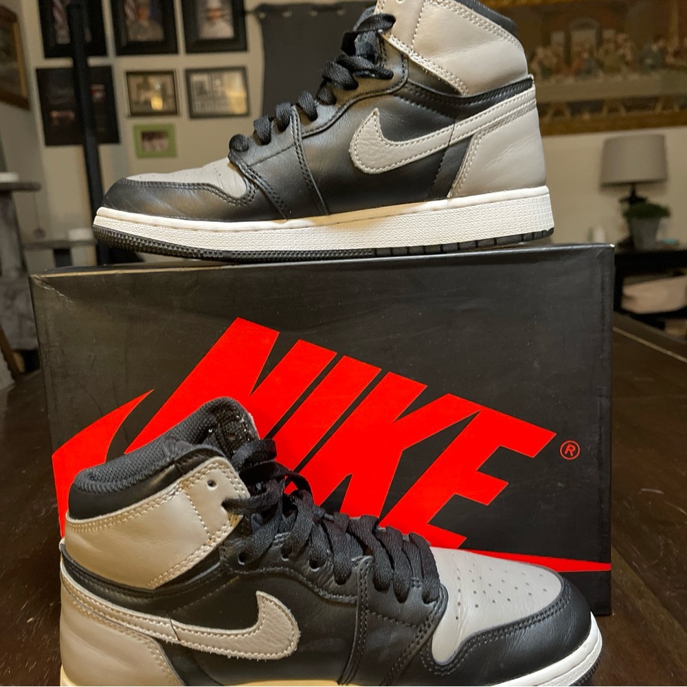 Size 6 - Jordan 1 Retro OG High Shadow